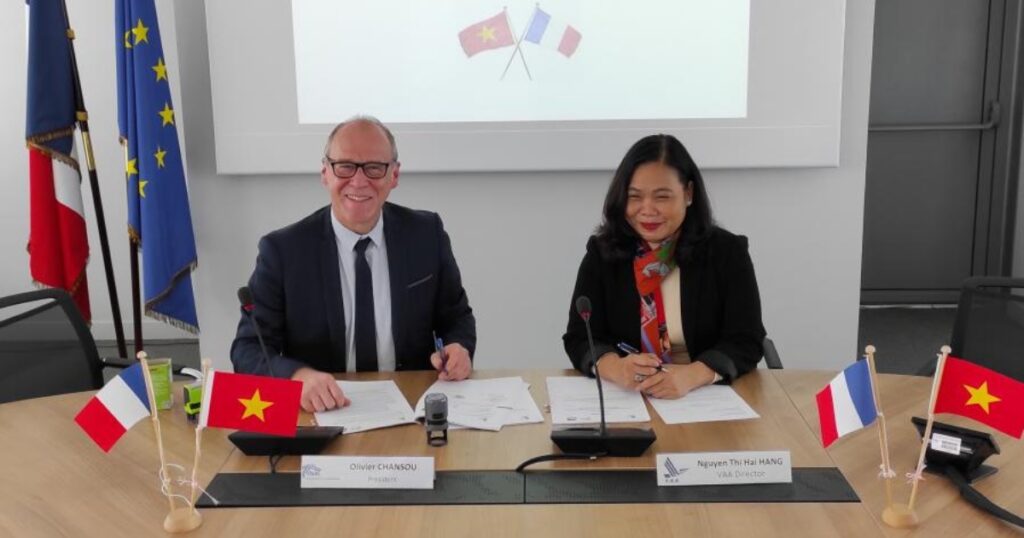 MOU between Vietnam Aviation Academy (VAA) and Ecole Nationale de l’Aviation Civile (ENAC) proves productive
