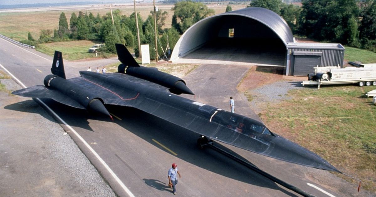 An aircraft that can’t be shot down,  Lockheed SR-71 Blackbird