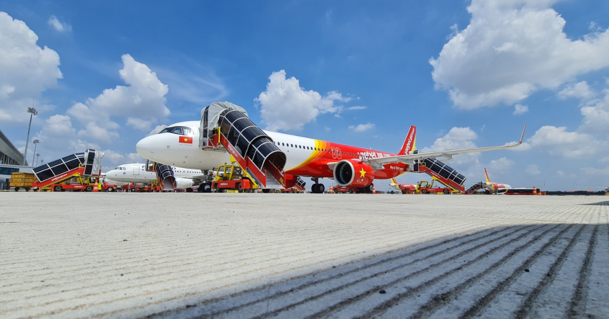 Read more about the article CAAV urges Vietjet to resolve staff shortages amid flight delays